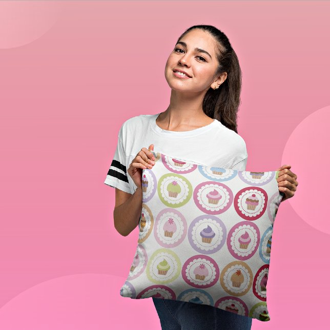 Cupcakes & poka Dots Decorative Sierkussen (Creator heeft geüpload)