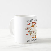 Cupid Goose On The Loose – Cute Valentine Goose Koffiemok (Voorkant links)