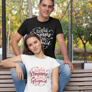 Cupid Rijmt Dom Anti Valentijns Grappige Quote T-shirt