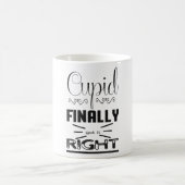 cupido heeft het uiteindelijk goed gedaan magische mok (Center)