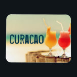 Curaçacocktails Magneet<br><div class="desc">2 cocktails op een strand,  aanpasbare tekst</div>