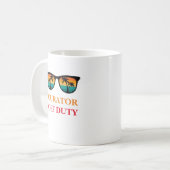 Curator buiten dienst koffiemok (Voorkant links)