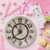 Curieuze klok 1 papieren bordje (Feest)