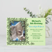 Curios Koala Kids Birthday Party Kaart (Staand voorkant)