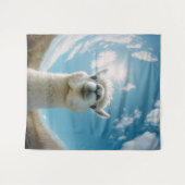 Curious Alpaca onder de zon Wandkleed (Voorkant (horizontaal))