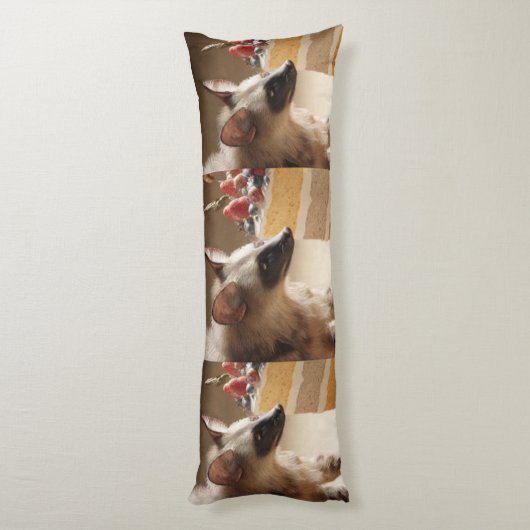 Curious Hyena & Layer Cake Body Pillow Lichaamskussen (Achterkant (Verticaal))