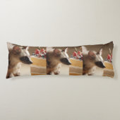 Curious Hyena & Layer Cake Body Pillow Lichaamskussen (Voorkant)