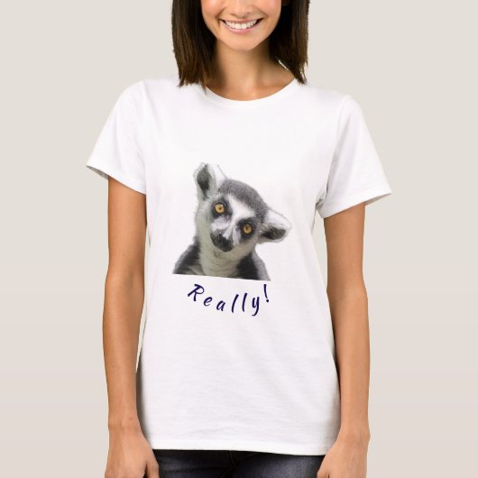"Curious Lemur Stare" T-shirt (Voorkant)