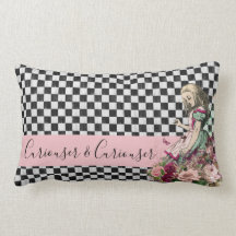Curiouser en Curiouser Alice in Wonderland Pillow