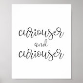 Curiouser en curiouser poster (Voorkant)