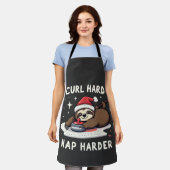 Curl Hard Nap Harder Curling Sport Luiaard Xmas Schort (Gedragen)