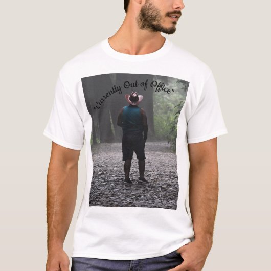 Currently Out of Office Minimalist Travel T-Shirt (Voorkant)