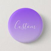 Cursieve scriptnaam & bewerkbare lichte paarse omb ronde button 5,7 cm (Voorkant)