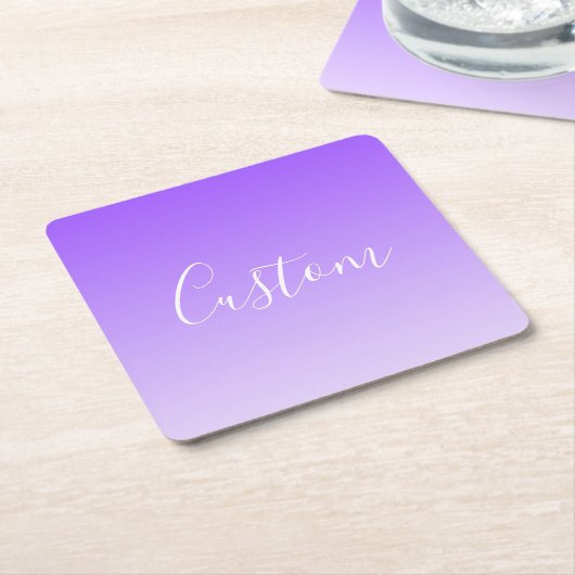 Cursieve scriptnaam en bewerkbare lichte Paarse om Kartonnen Onderzetters (Schuin)