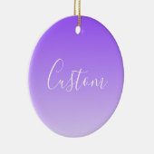 Cursieve scriptnaam en bewerkbare lichte Paarse om Keramisch Ornament (Rechts)