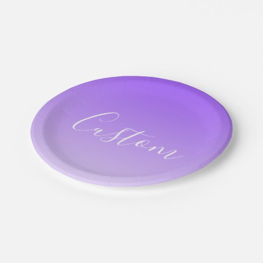 Cursieve scriptnaam en bewerkbare lichte Paarse om Papieren Bordje (Gekanteld)