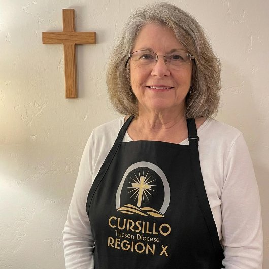 Cursillo Stralend Kruis op Hill Bisdom & Regio Schort