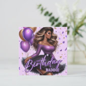 Curvy Glam Afro-Amerikaanse Vrouw Paarse Verjaarda Kaart (Staand voorkant)