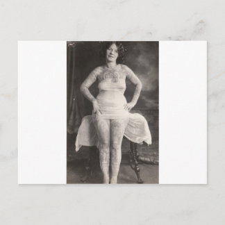 Curvy Tattooed lady Briefkaart