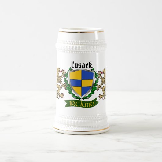 Cusack Irish Shield Gepersonaliseerde Bier Stein Bierpul (Center)