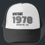 Custom 30th 40th 50th 60th Birthday Squad Trucker Pet<br><div class="desc">Custom 30e 40e 50e 60e Verjaardag Squad Trucker Hat</div>