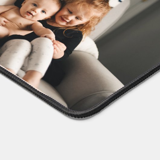 Custom 3 foto collage monogram roze bureaumat (Hoek)