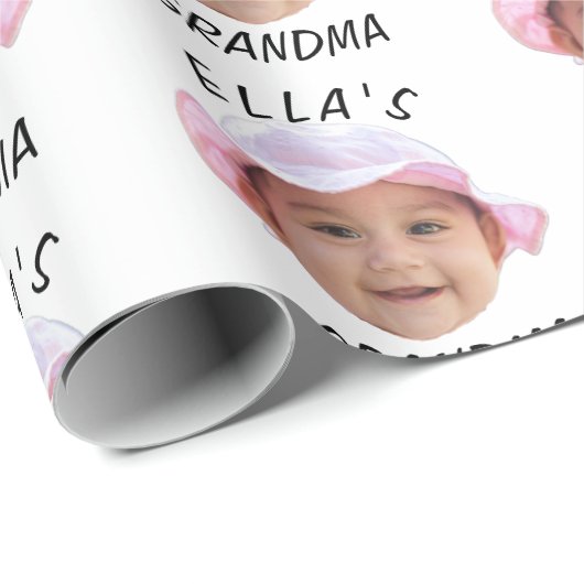 Custom Baby Face Photo Text Grandma Cadeaupapier (Rol Hoek)