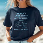 Custom Bachelorette Laatste Toast op de Kust Party T-shirt<br><div class="desc">Krijg strandachtige vibes met ons 'Last Toast on the Coast' aangepaste T-shirt! Perfect voor vrijgezellenfeesten aan de kust,  dit gepersonaliseerde ontwerp maakt het vieren van de bruid-to-be stijlvol en leuk. #BachelorettePartyVibes</div>
