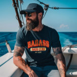 Custom Badass Papa Club Retro Cool Trendy Plezier T-shirt<br><div class="desc">Word lid van de Badass Dad Club met dit coole shirt! Trendy retro design voor een leuk Vaderdag cadeau. Proost op geweldige vaders!</div>