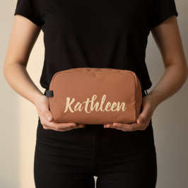 Custom brown toiletry travel bag for women or mom toilettasje