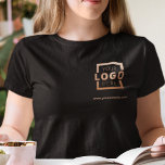 Custom Business Corporate Logo Employee Uniform T-shirt<br><div class="desc">Bevorder uw bedrijf op uw T-shirt, waar u ook gaat. Creëer uw eigen T-shirt met eigen merk met uw eigen logo. De afdruk kan op de voorzijde, het zakgedeelte en de achterzijde worden geplaatst. Het dragen van promotionele t-shirts met uw zakelijke logo bij commerciële shows en andere bedrijfsevenementen helpen anderen...</div>