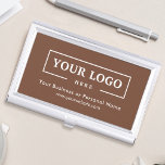 Custom Business Logo Corporate Brown Visitekaarthouder<br><div class="desc">Creëer uw gepersonaliseerde professionele visitekaartje houder met uw eigen logo en aangepaste tekst. De merkhouders van de douane zijn grote praktische collectieve giften voor managers en werknemers,  en zij voegen een professionele aanraking en promotiewaarde aan het voorstellen van uw kaarten aan klanten toe. Geen minimumbestelling.</div>