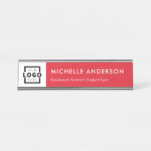 Custom Business Logo Modern Employee Red Bureau Naambordje (Voorkant)