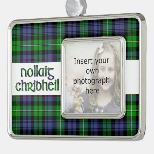 Custom Clan MacKenzie Tartan Nollaig Chridheil Verzilverd Omlijst Ornament (Links)