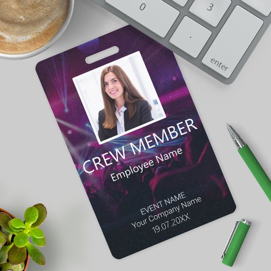 Custom Crew Member Barcode Event Paarse Badge