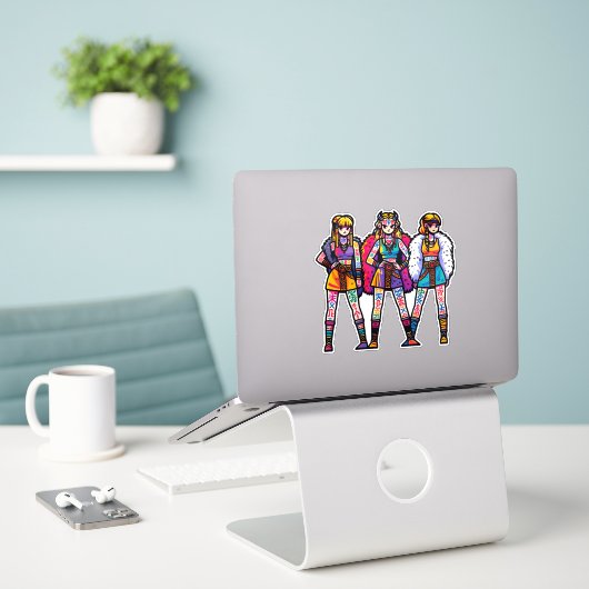 Custom-Cut Vinyl Sticker: Drie Warrior Vrouwen Sticker (Laptop op bureau)