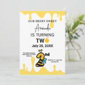 Custom Cute Bee Honey Drips 2nd Birthday Invite Kaart (Staand voorkant)