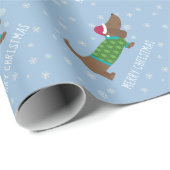 Custom Cute Daschund and Snowflakes Blue Cartoon Cadeaupapier (Rol Hoek)