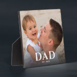 Custom Dad Established Modern Photo Fotoplaat<br><div class="desc">Personalized Dad Established photo design with classic minimalist typography. This new dad keepsake celebrates the year he became a dad and showcases a favorite family photo. A meaningful reminder of fatherhood and a heartfelt gift for a proud new dad.</div>