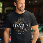 Custom Dad's Pub Home Bar Jaar Vastgesteld T-shirt