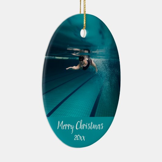 Custom Dated Zwemmer Zwemmen Kerstmis Keramisch Ornament (Rechts)