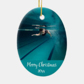 Custom Dated Zwemmer Zwemmen Kerstmis Keramisch Ornament (Achterkant)