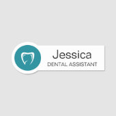 Custom Dental Assistant Name Badge Tooth Logo (Voorkant)
