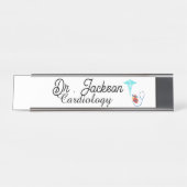 Custom Desk Name Plate for cardiologist  Bureau Naambordje (Voorkant)