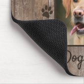 Custom Dog Memorial Rustic Wood look Keepslag Muismat (Hoek)