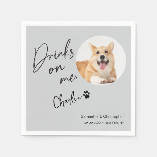 Custom Dog Photo Drinks on Me Fun Wedding Servet (Voorkant)