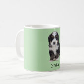 Custom Dog Photo Mok – Pastel Groen met Pet Naam (Voorkant links)