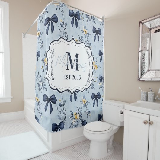 Custom Elegant Blue Bow Floral Monogram Douchegordijn (In situ)