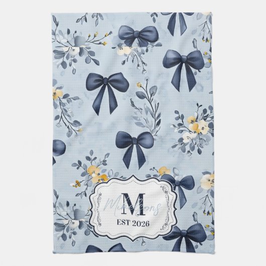 Custom Elegant Blue Bow Floral Monogram Theedoek (Verticaal)