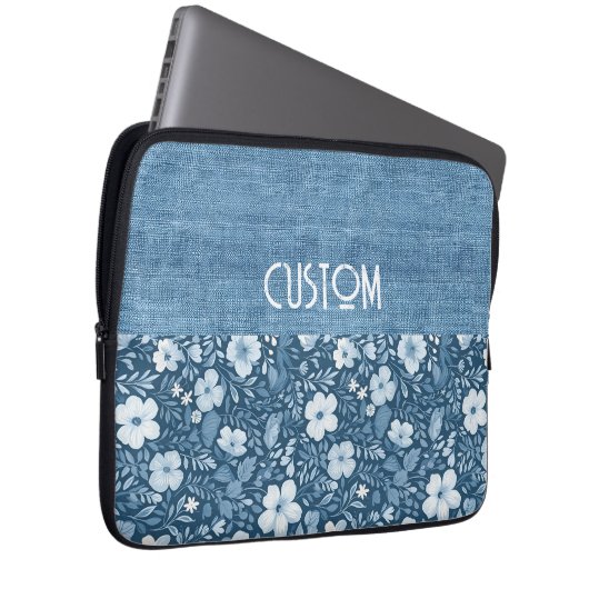 Custom Elegant Botanisch Blauw Faux Denim Look Laptop Sleeve (Voorkant Rechts)